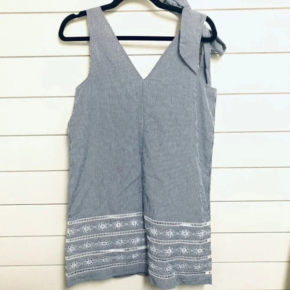 Vineyard Vines Moonshine Sandbar Strip Bow Sleeveless V-Neck Dress Size XS NWT - Picture 12 of 13